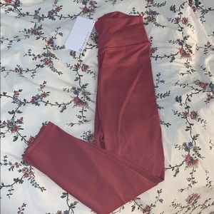 BRAND NEW Fabletics leggings